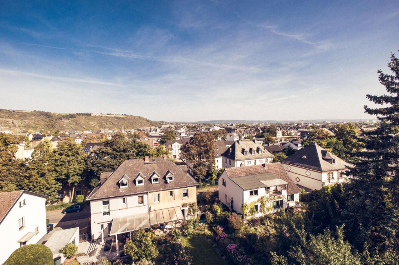 Design Apartment Zentral Fuer 6 In Andernach: Ausblick, Wifi, Kueche Exteriör bild